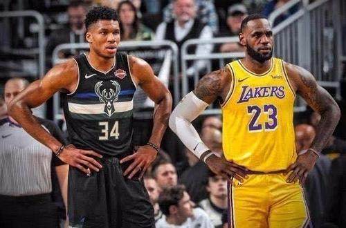 星空体育-互吹！字母哥：詹姆斯是现役最佳 詹皇：他还能进步