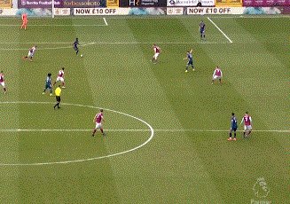 星空体育app-【英超】奥巴头筹扎卡送礼 阿森纳压哨中柱1比1客平