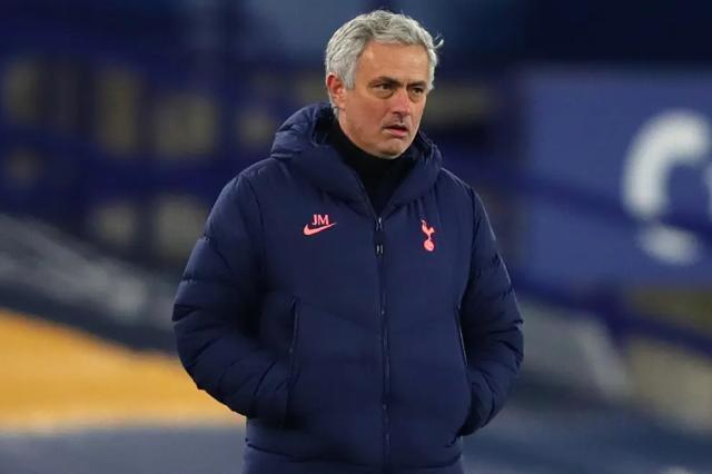 星空体育-穆里尼奥：猫鼠游戏 伟大个性输给难以置信的失误